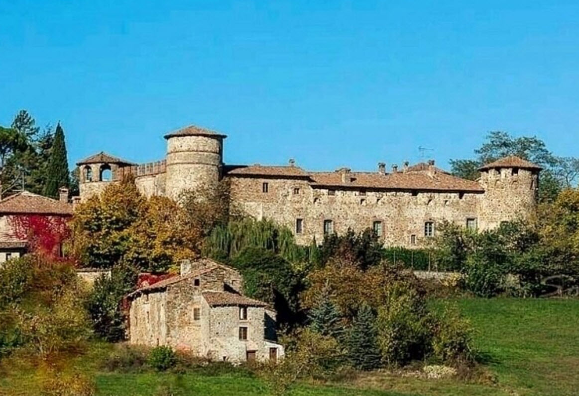 Castello di Statto, Italy